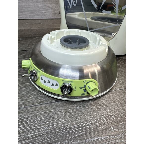 Margaritaville Key West DM1050 Premium Frozen Concoction Maker Margarita Machine - Picture 10 of 14